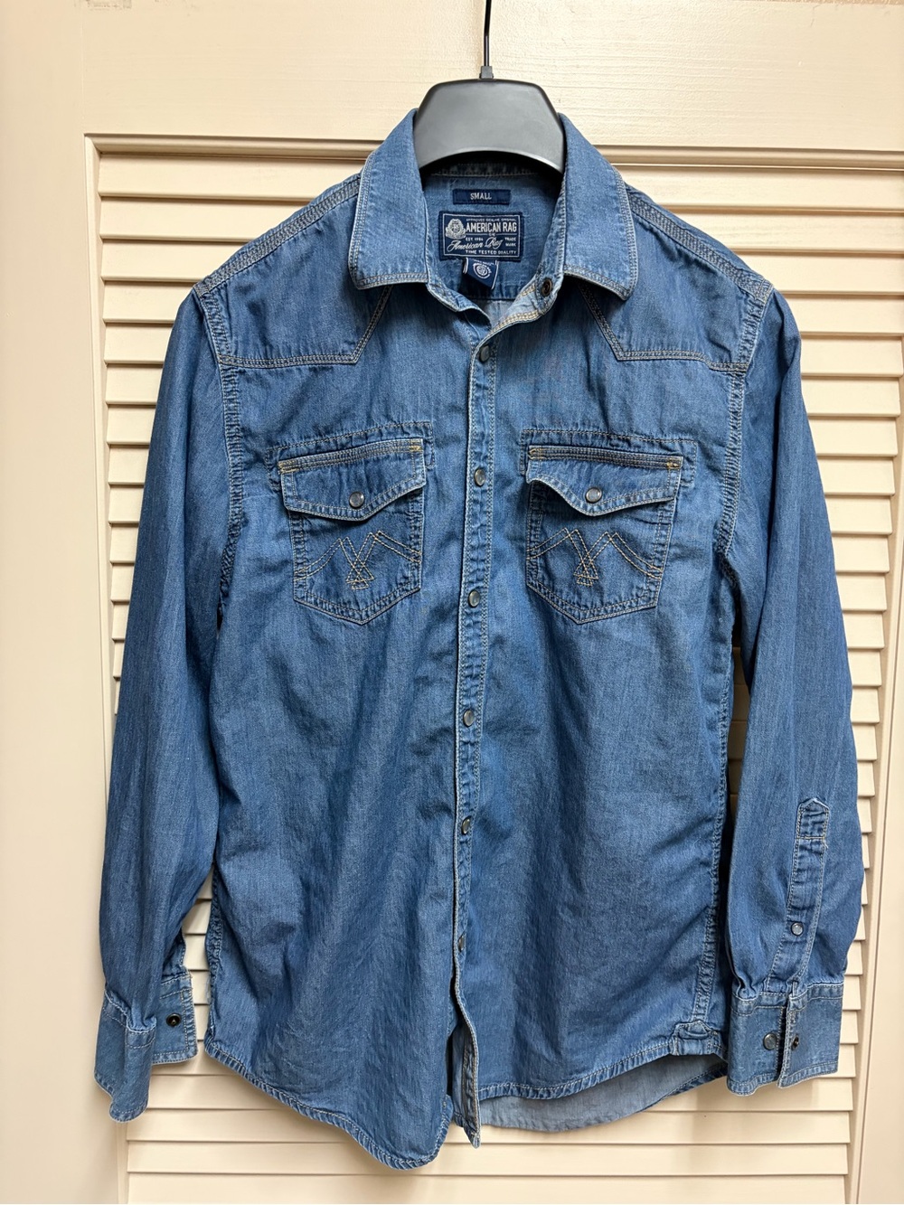 American Rag CIE Mens Small Denim Western Shirt Pearl Snap Cowboy Western Rodeo